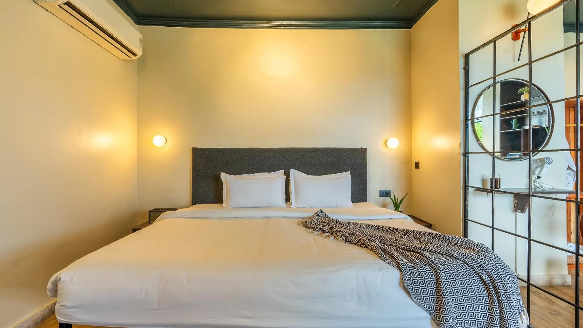 Minimalist One Hauz Khas Village Nuova Delhi Hotel